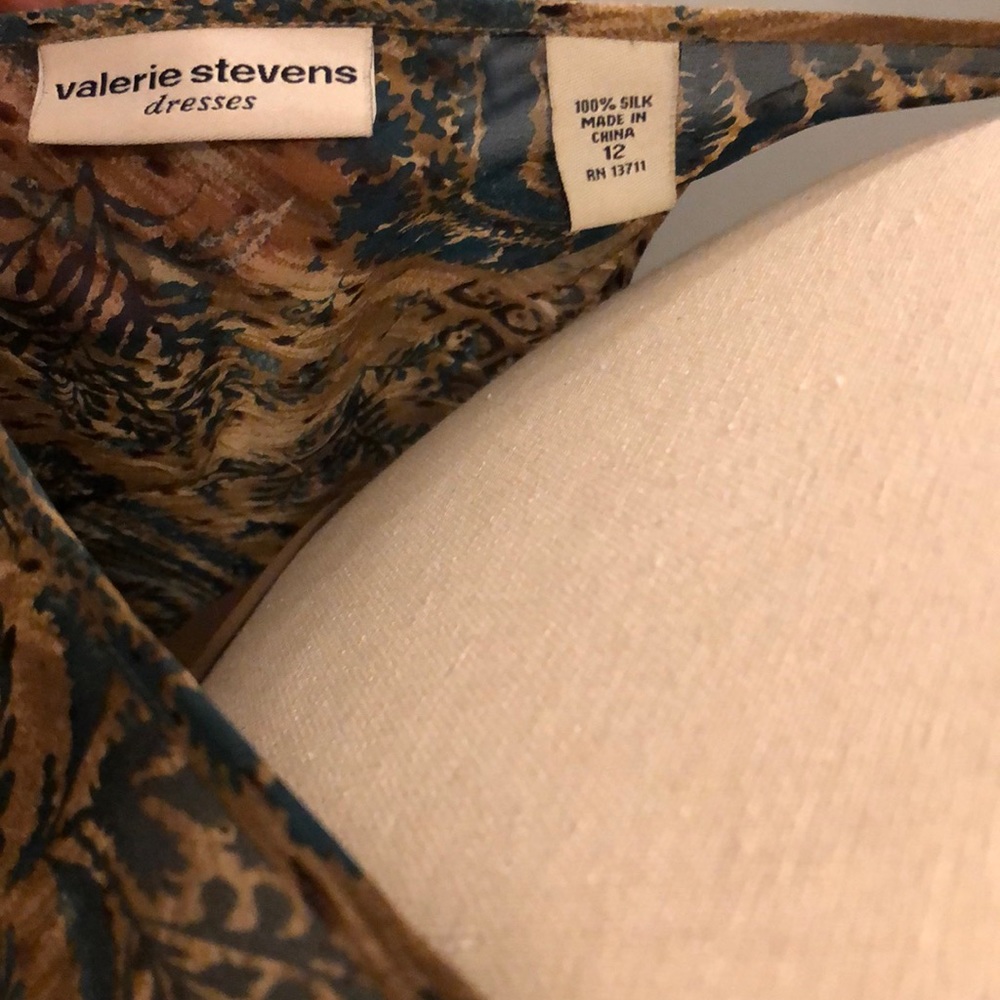Valerie Stevens Brown and Teal Paisley Maxi Dress - Picture 7 of 7